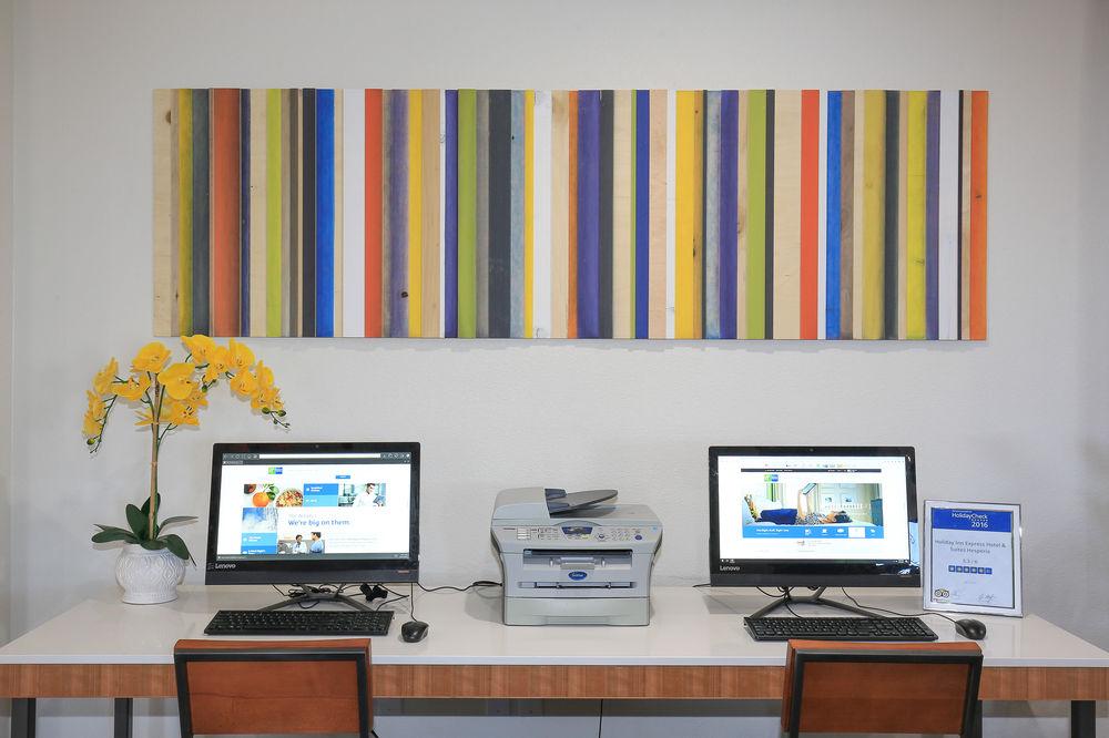 Holiday Inn Express Hotel & Suites Hesperia, An Ihg Hotel Ngoại thất bức ảnh