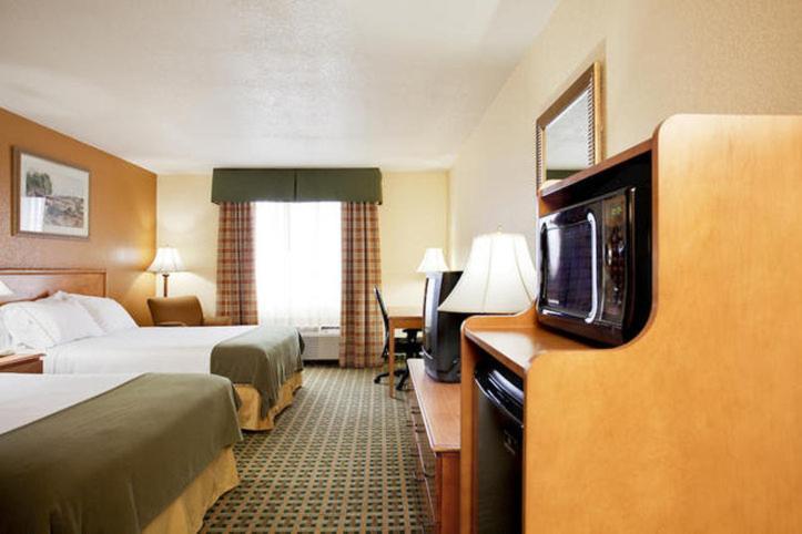 Holiday Inn Express Hotel & Suites Hesperia, An Ihg Hotel Ngoại thất bức ảnh