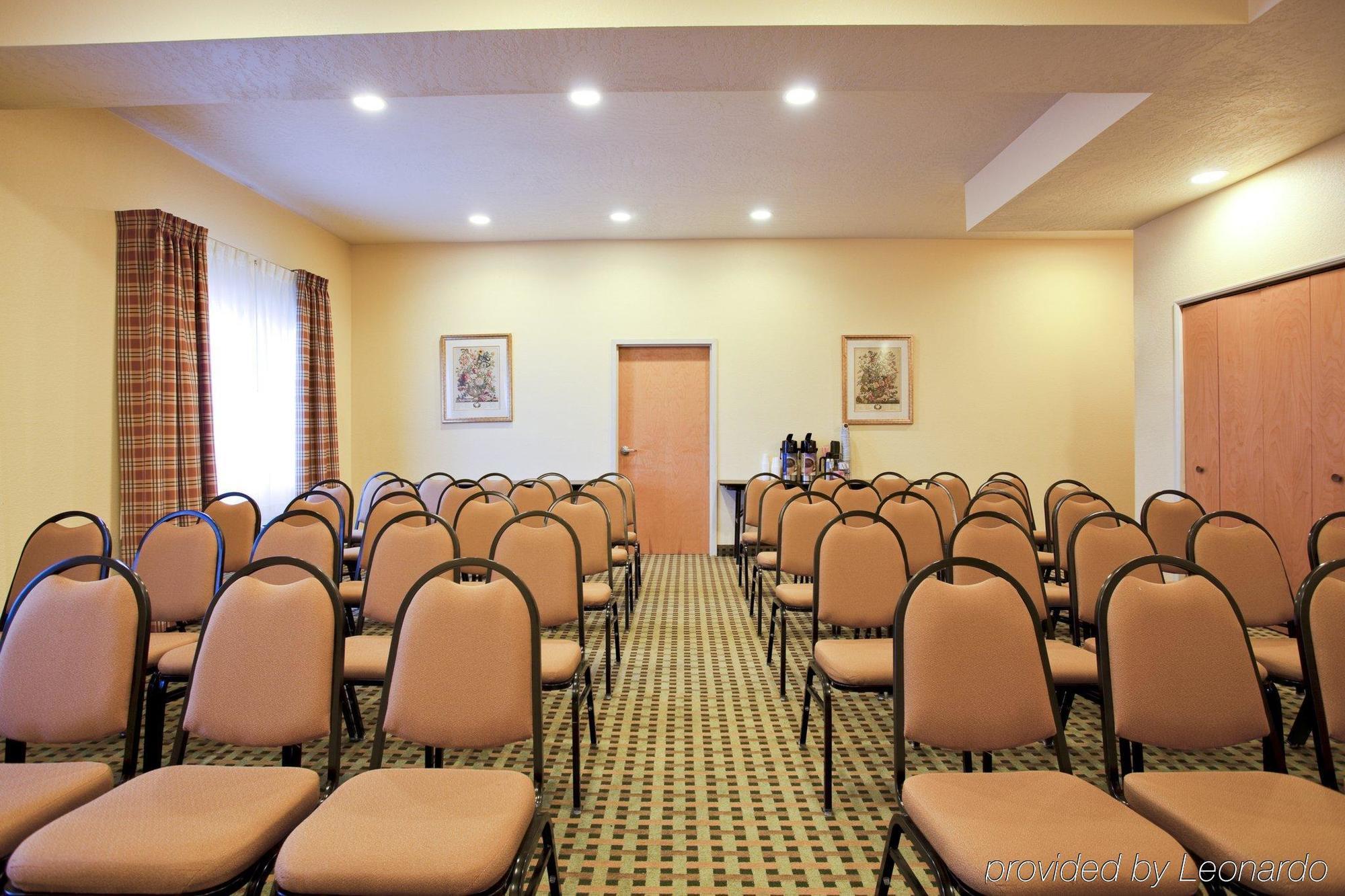 Holiday Inn Express Hotel & Suites Hesperia, An Ihg Hotel Ngoại thất bức ảnh