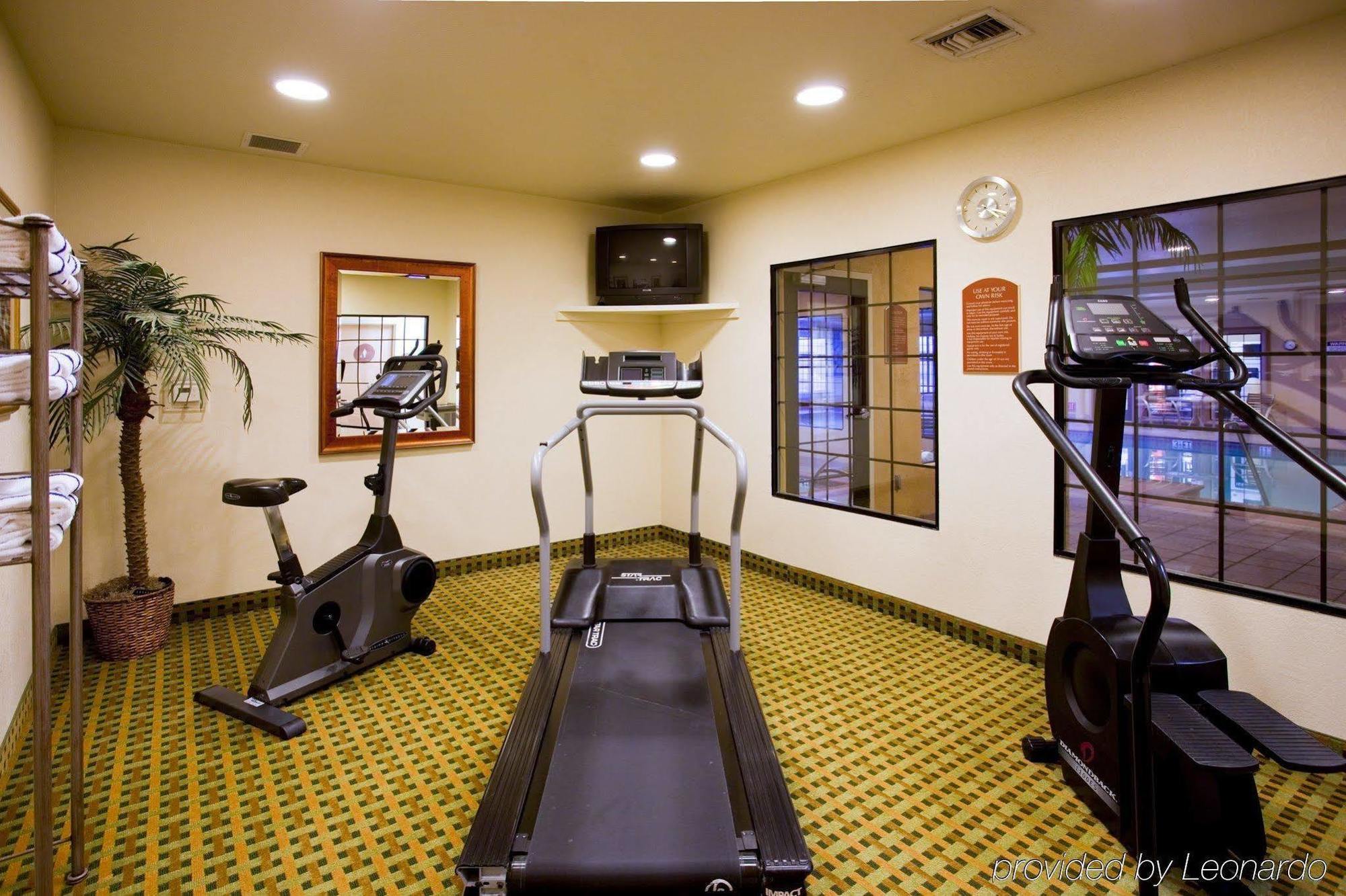 Holiday Inn Express Hotel & Suites Hesperia, An Ihg Hotel Tiện nghi bức ảnh